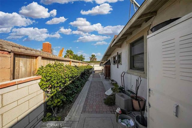 9279 Indiana Avenue, Riverside, CA 92503