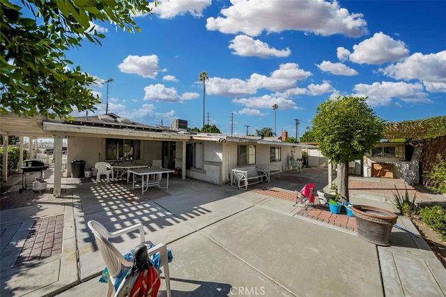 9279 Indiana Avenue, Riverside, CA 92503