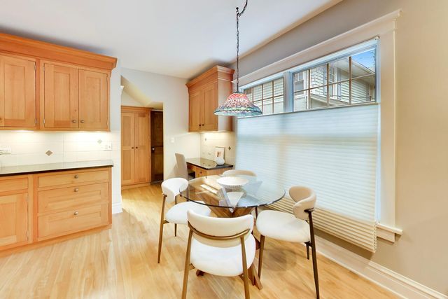 1110 Elm Street, Winnetka, IL 60093