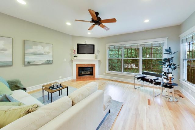 1110 Elm Street, Winnetka, IL 60093