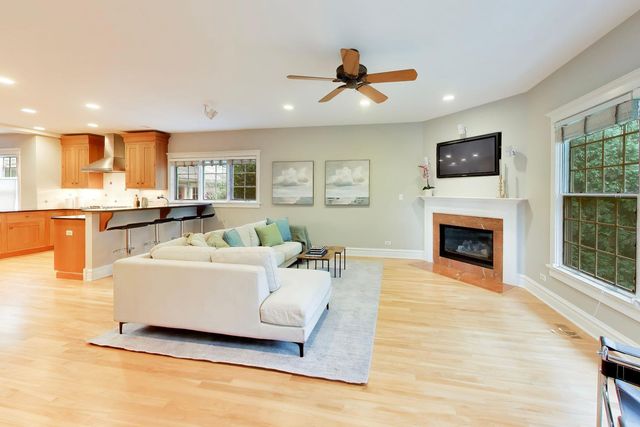 1110 Elm Street, Winnetka, IL 60093