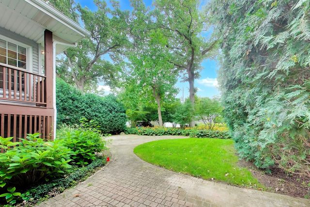 1110 Elm Street, Winnetka, IL 60093
