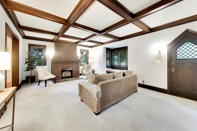 1110 Elm Street, Winnetka, IL 60093