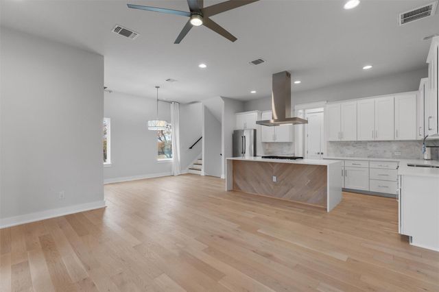 5002 Pecan Springs RD 1, Austin, TX 78723