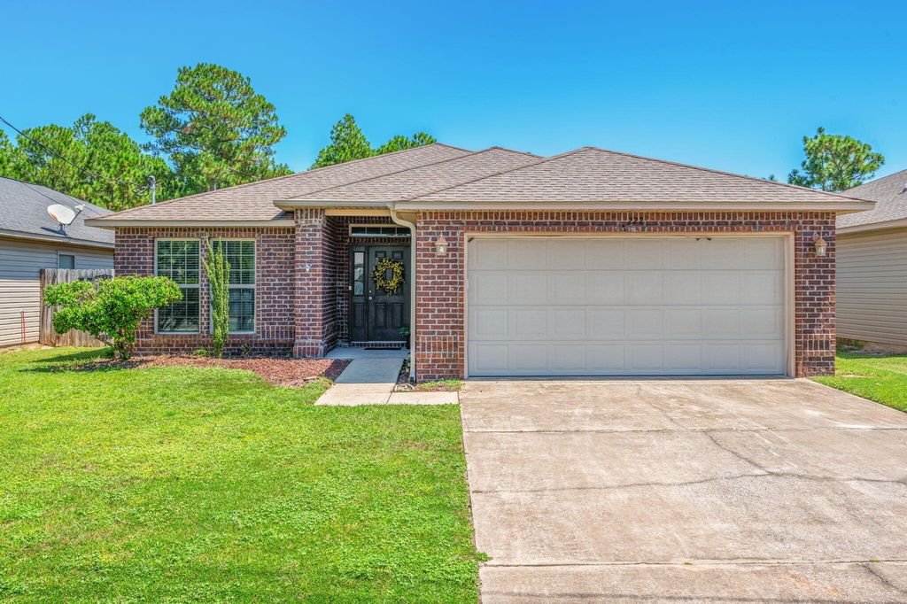 2222 Pawnee Drive, Navarre, FL 32566