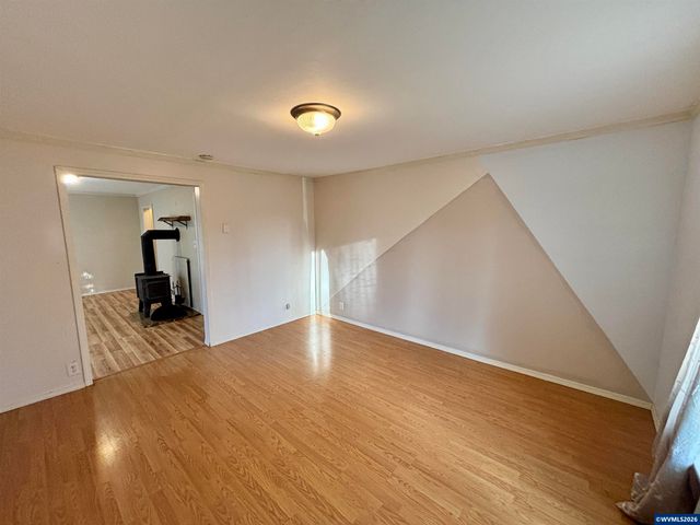1060 Hickory St NE, Salem, OR 97301