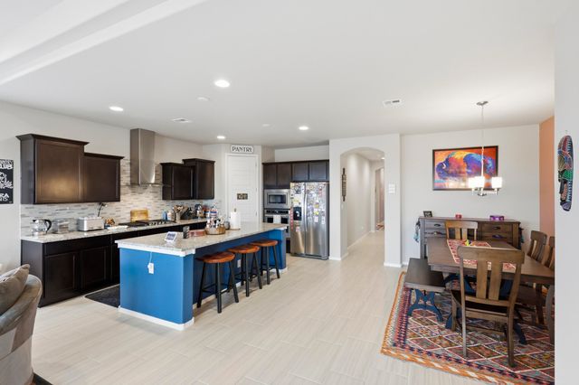 4245 Crowned Eagle Loop NE, Rio Rancho, NM 87144