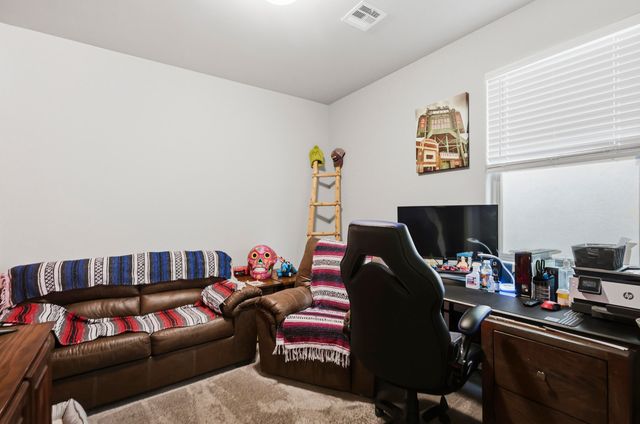 4245 Crowned Eagle Loop NE, Rio Rancho, NM 87144