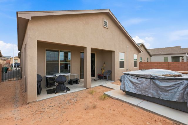 4245 Crowned Eagle Loop NE, Rio Rancho, NM 87144