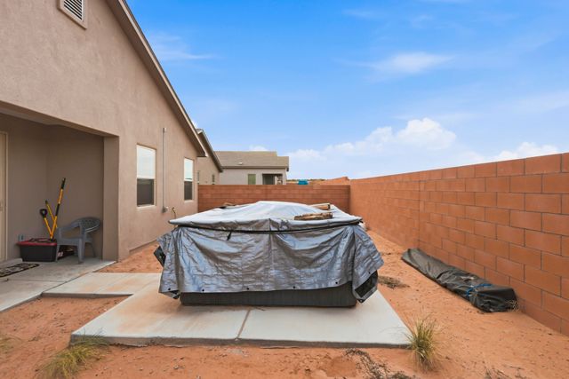 4245 Crowned Eagle Loop NE, Rio Rancho, NM 87144