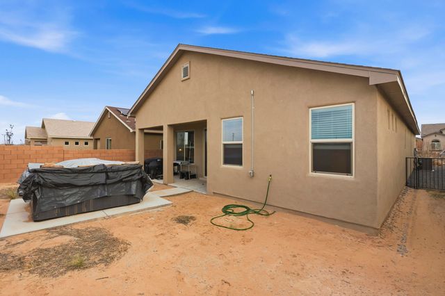4245 Crowned Eagle Loop NE, Rio Rancho, NM 87144