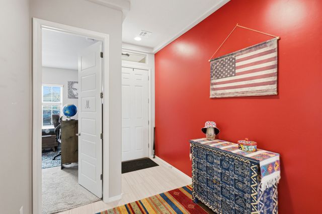 4245 Crowned Eagle Loop NE, Rio Rancho, NM 87144