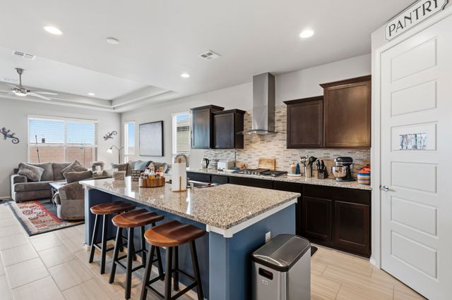 4245 Crowned Eagle Loop NE, Rio Rancho, NM 87144