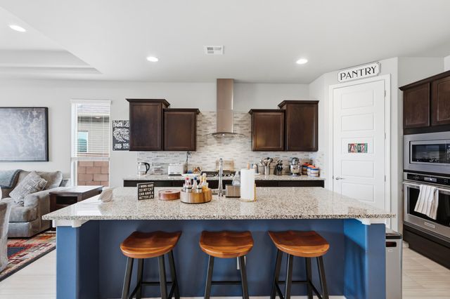 4245 Crowned Eagle Loop NE, Rio Rancho, NM 87144