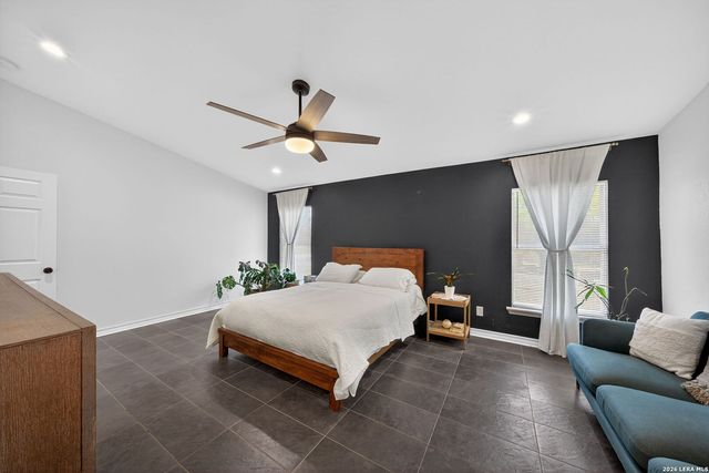 225 HARRIETT DR, San Antonio, TX 78216