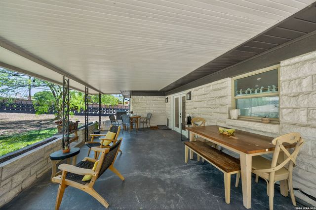 225 HARRIETT DR, San Antonio, TX 78216