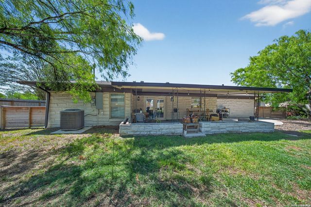 225 HARRIETT DR, San Antonio, TX 78216