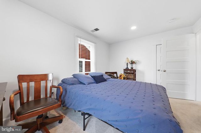 15 MARYLAND AVE, Brunswick, MD 21716