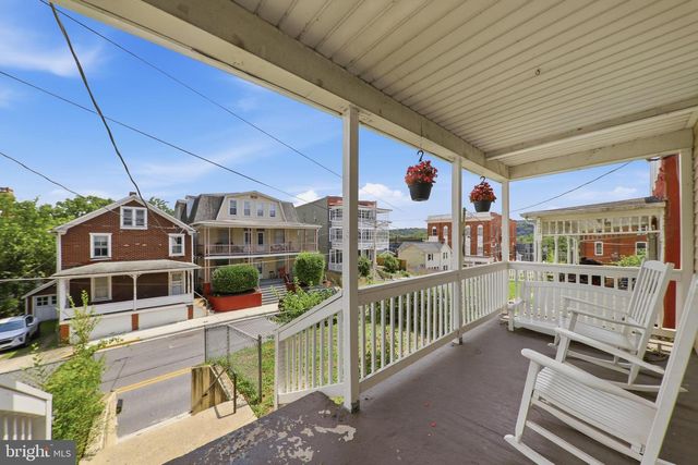 15 MARYLAND AVE, Brunswick, MD 21716