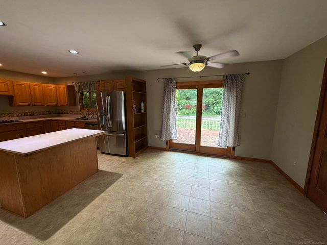 3090 Ripple Way, White Lake, MI 48383