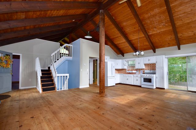 82 Gooseberry, Barnstable, MA 02648