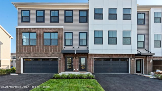10 Mariveles Way, Tinton Falls, NJ 07724