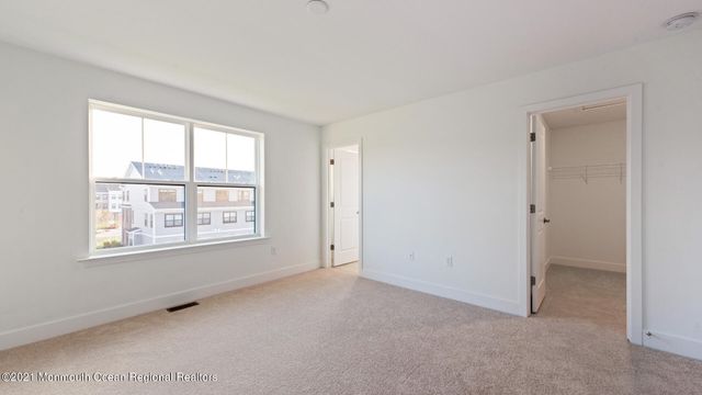 10 Mariveles Way, Tinton Falls, NJ 07724