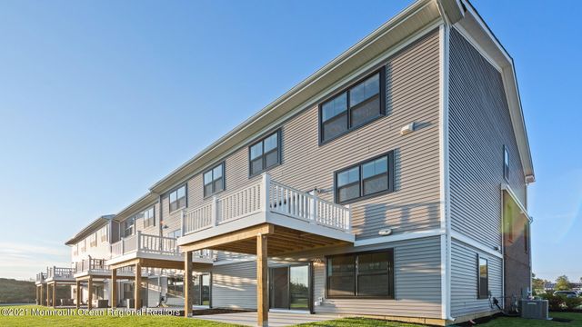10 Mariveles Way, Tinton Falls, NJ 07724