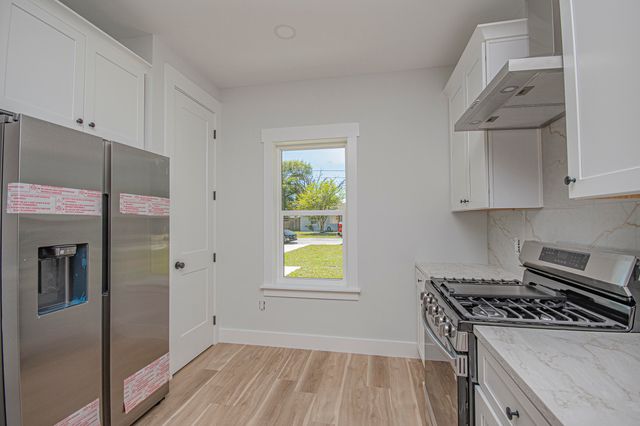 20 Wood Avenue, Panama City, FL 32404