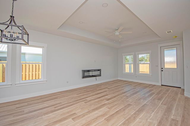 20 Wood Avenue, Panama City, FL 32404