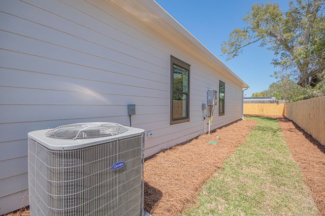 20 Wood Avenue, Panama City, FL 32404