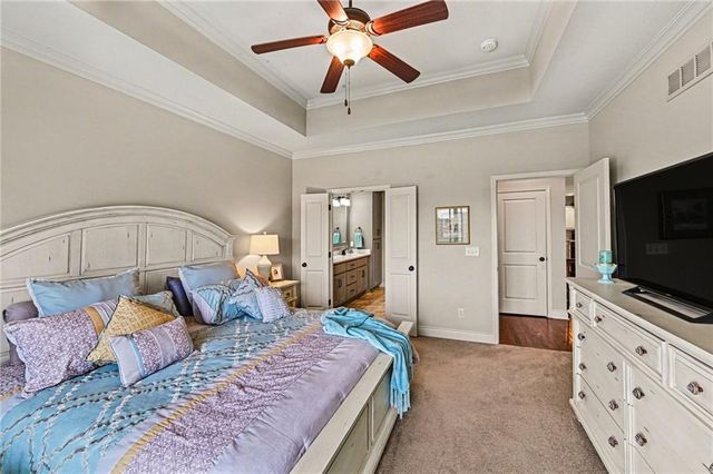 11458 S Waterford Drive, Olathe, KS 66061