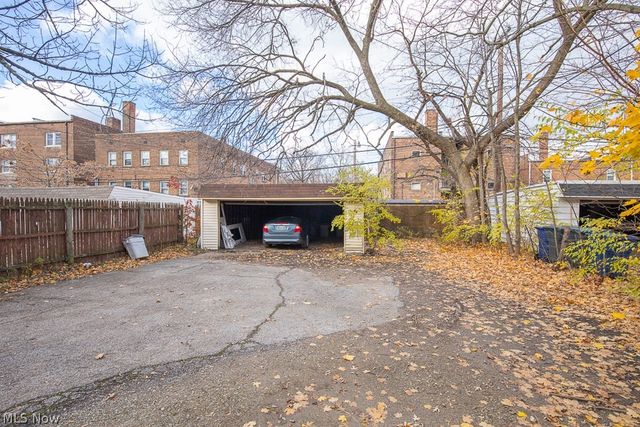 2671 Hampshire Road, Cleveland Heights, OH 44106