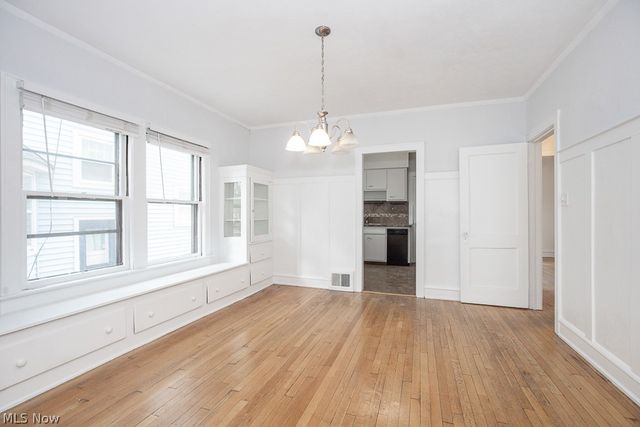 2671 Hampshire Road, Cleveland Heights, OH 44106