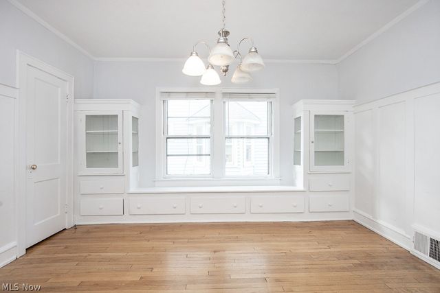 2671 Hampshire Road, Cleveland Heights, OH 44106