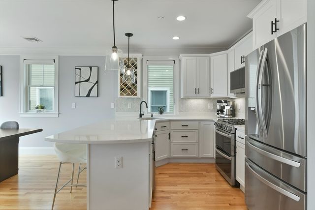 539 Sumner Street B, Boston, MA 02128