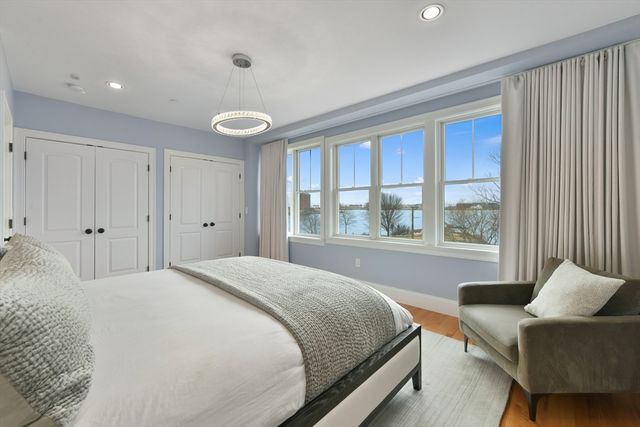 539 Sumner Street B, Boston, MA 02128