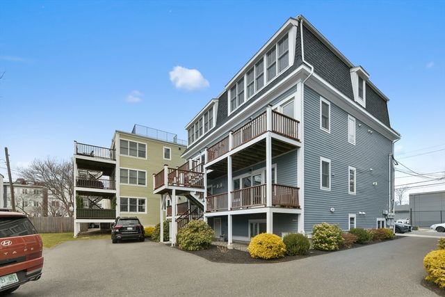 539 Sumner Street B, Boston, MA 02128