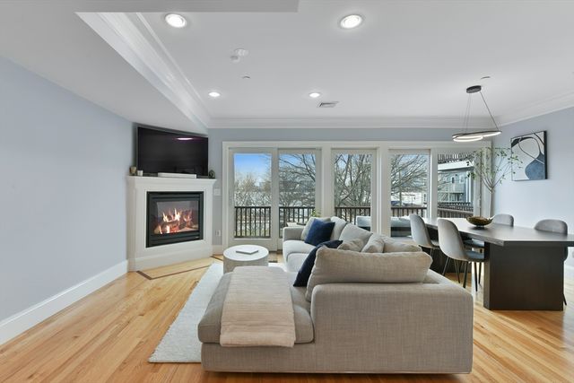 539 Sumner Street B, Boston, MA 02128