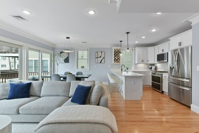 539 Sumner Street B, Boston, MA 02128