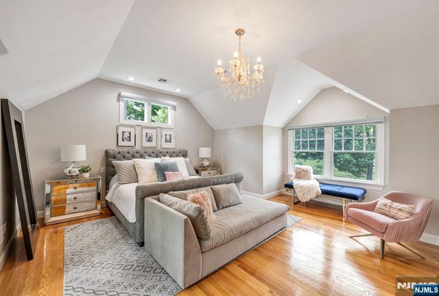 42 Lakewood Avenue, Ho-ho-kus, NJ 07423