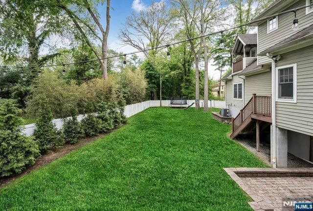 42 Lakewood Avenue, Ho-ho-kus, NJ 07423