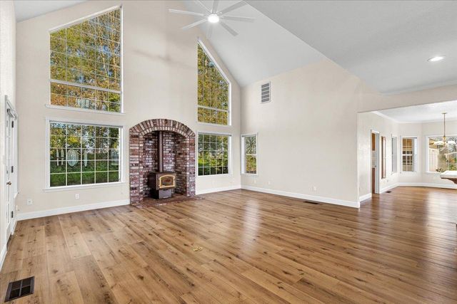 12900 Angrave Rd, Galt, CA 95632