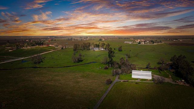 12900 Angrave Rd, Galt, CA 95632