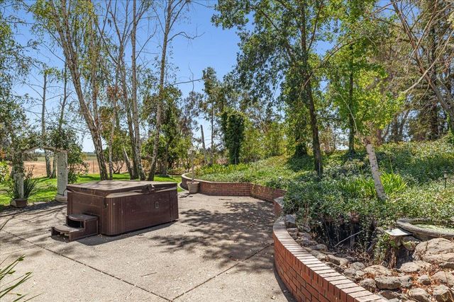 12900 Angrave Rd, Galt, CA 95632