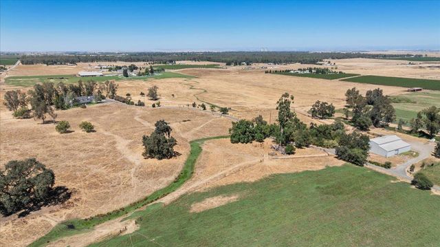 12900 Angrave Rd, Galt, CA 95632