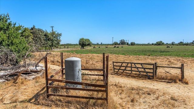 12900 Angrave Rd, Galt, CA 95632