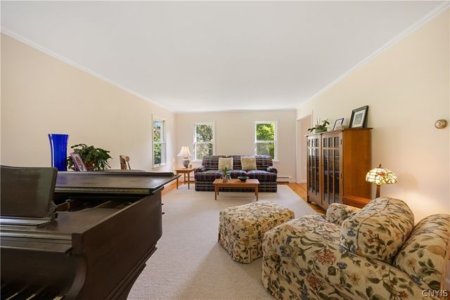 7534 Broadfield Road, Pompey, NY 13104