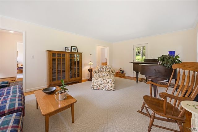 7534 Broadfield Road, Pompey, NY 13104