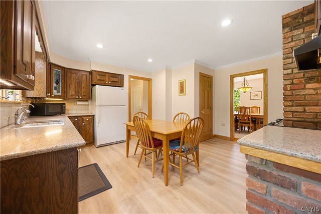 7534 Broadfield Road, Pompey, NY 13104